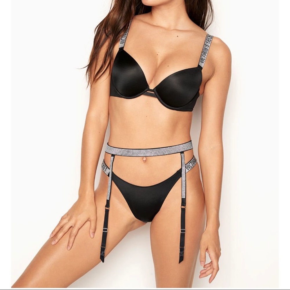 Victoria’s Secret Garter Belt Set